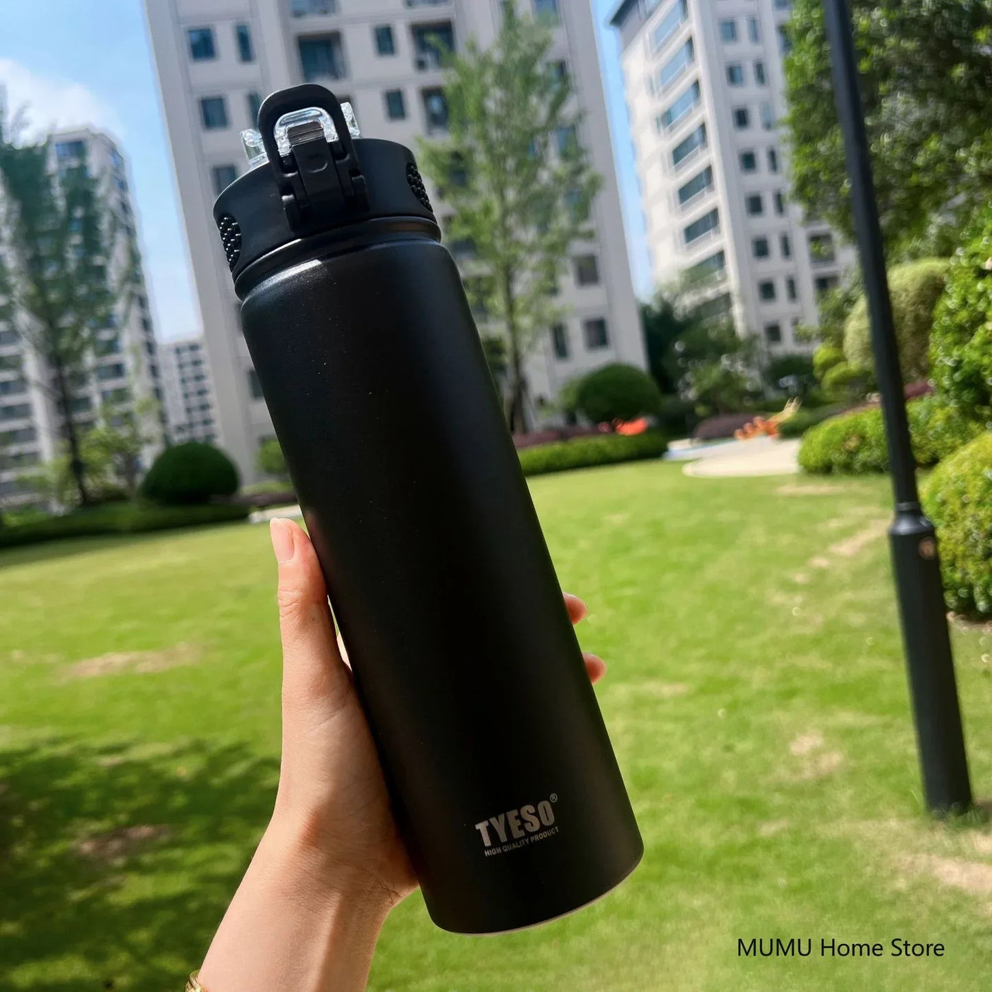 TYESO water Bottle: Keeps Drinks