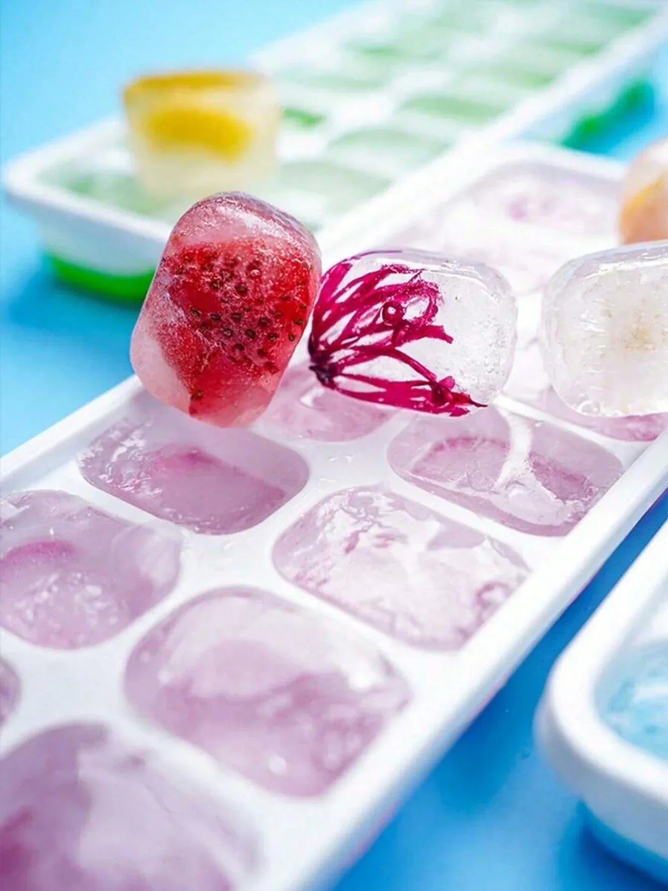 Silicone Ice Cube Tray with Lid