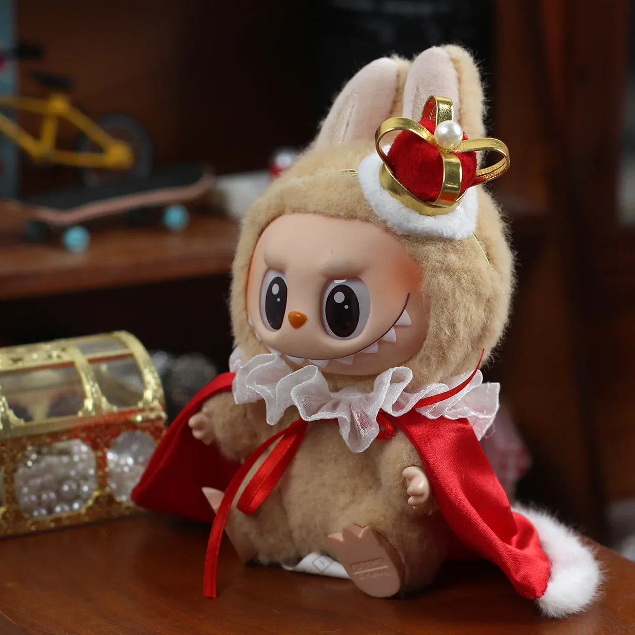 Labubu Royal Crown & Shawl Set