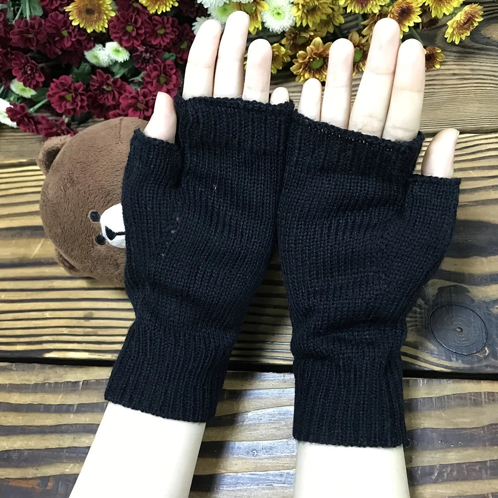 Women’s Knitted Mushroom Gloves
