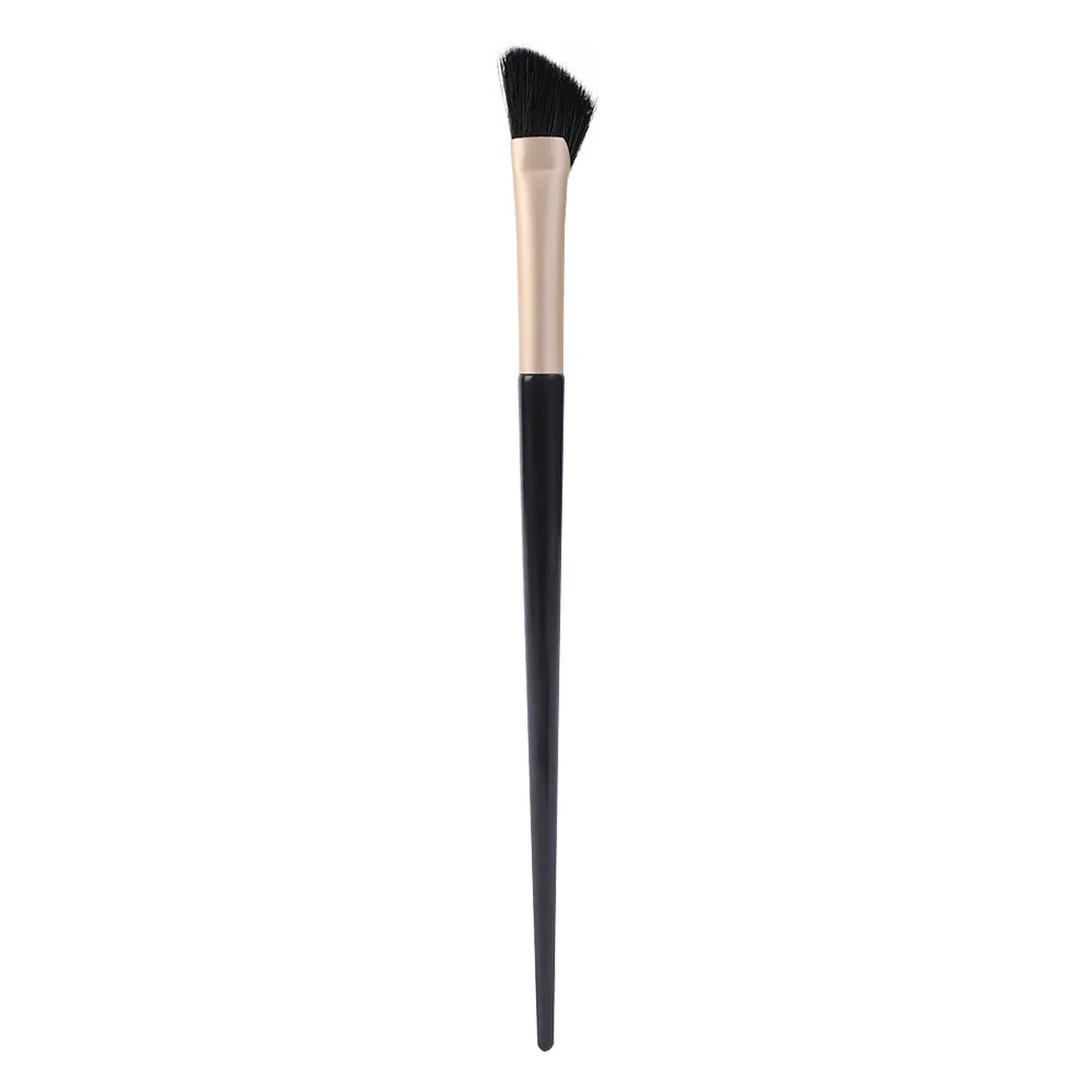 Angled Eyeshadow and Contour Brush