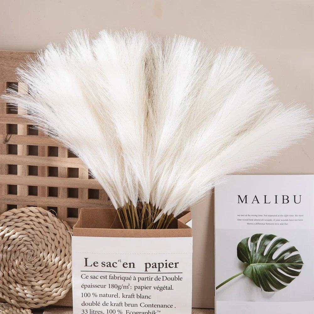 Fluffy Pampas Grass Décor
