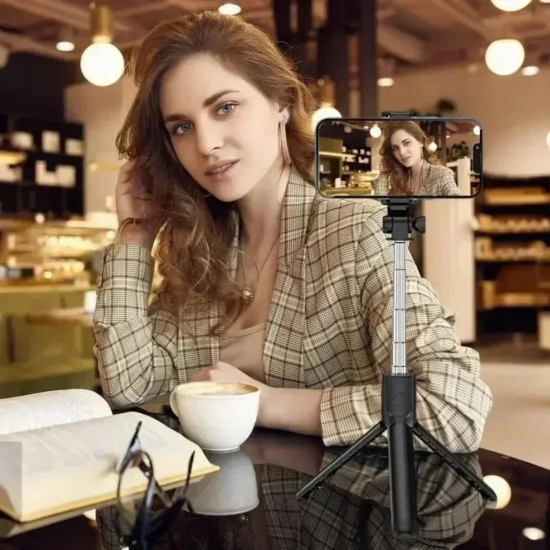 360° Rotation Retractable Selfie Stick