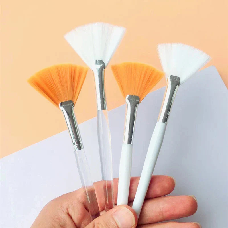 Fan Shape Foundation Makeup Brushes