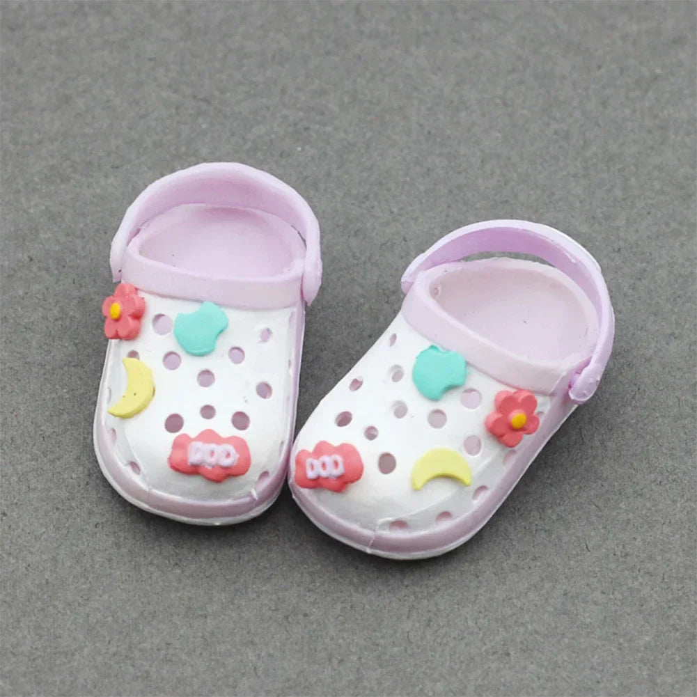 POP MART Labubu Doll 3.0 Slipper Shoes – 17cm Accessory Set