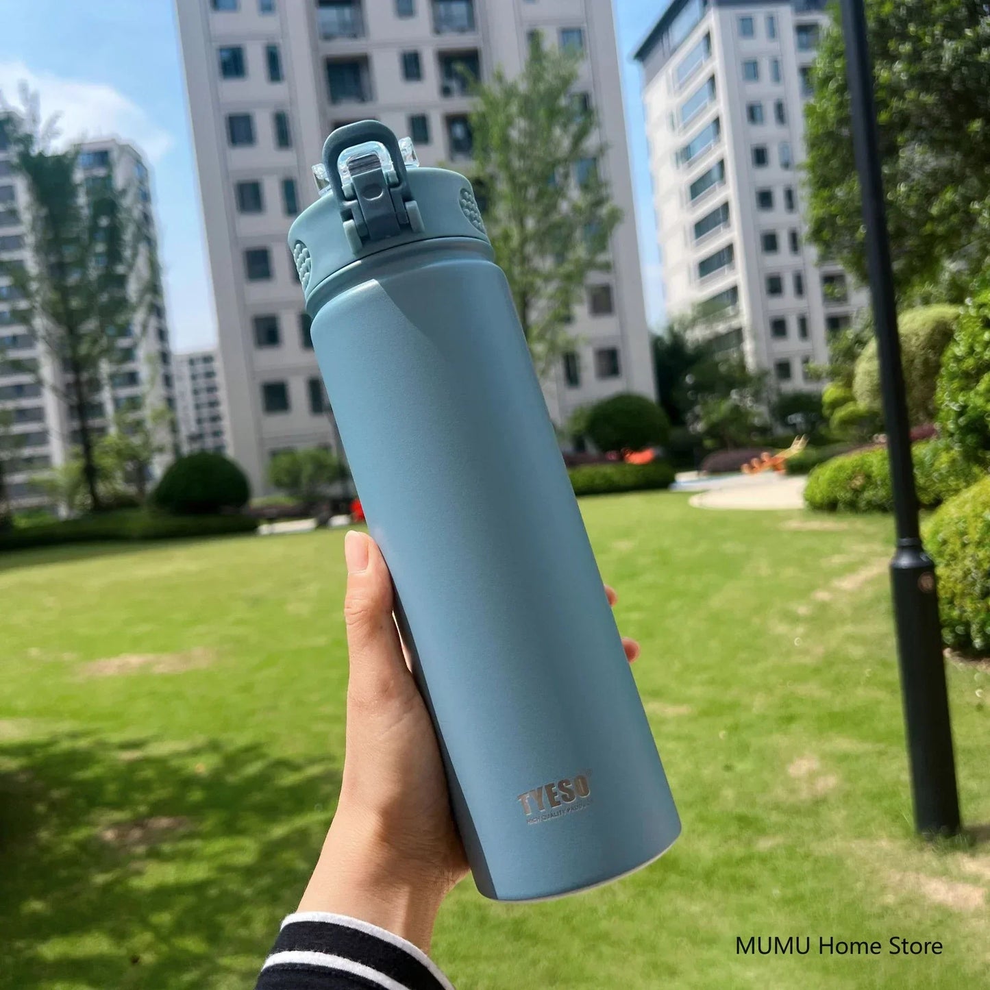 TYESO water Bottle: Keeps Drinks
