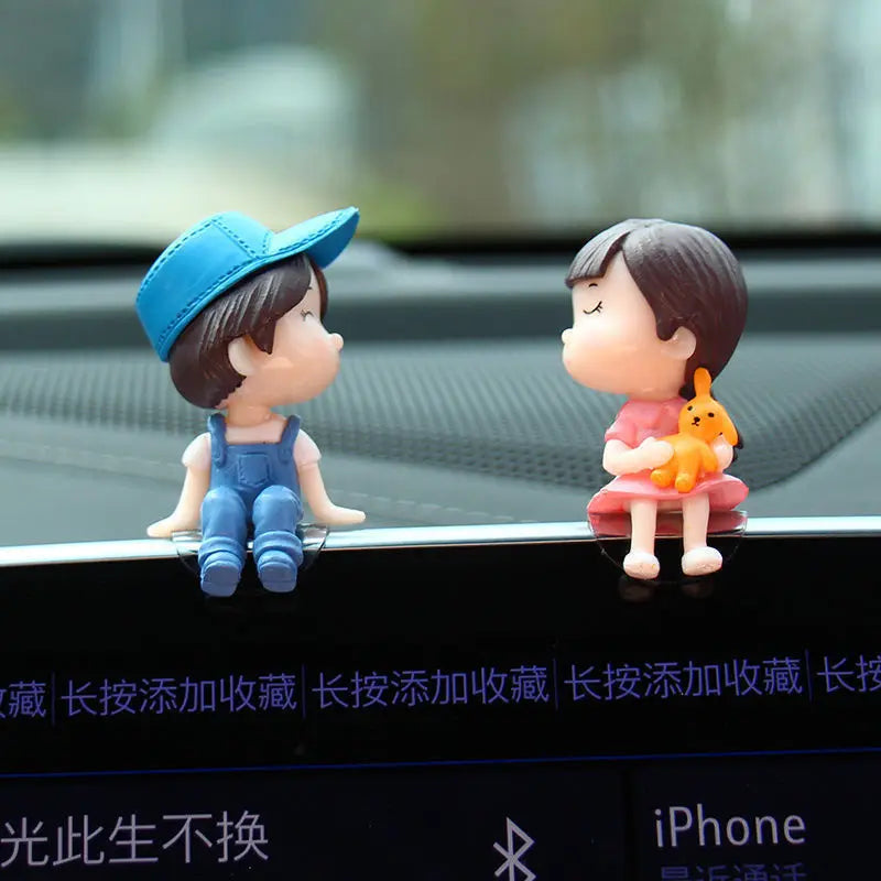 Cute Cartoon Couples Car Figurines