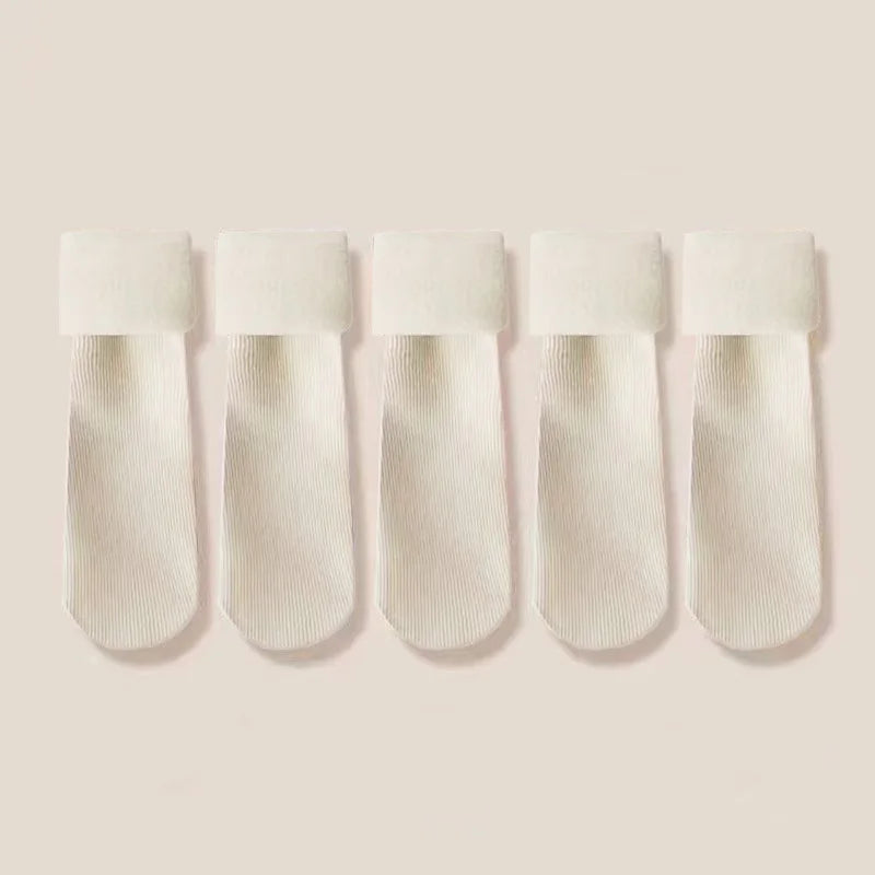 Women’s Thick Fuzzy Snow Socks