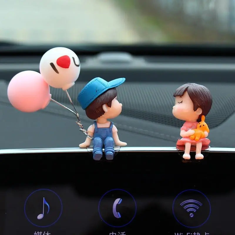 Cute Cartoon Couples Car Figurines