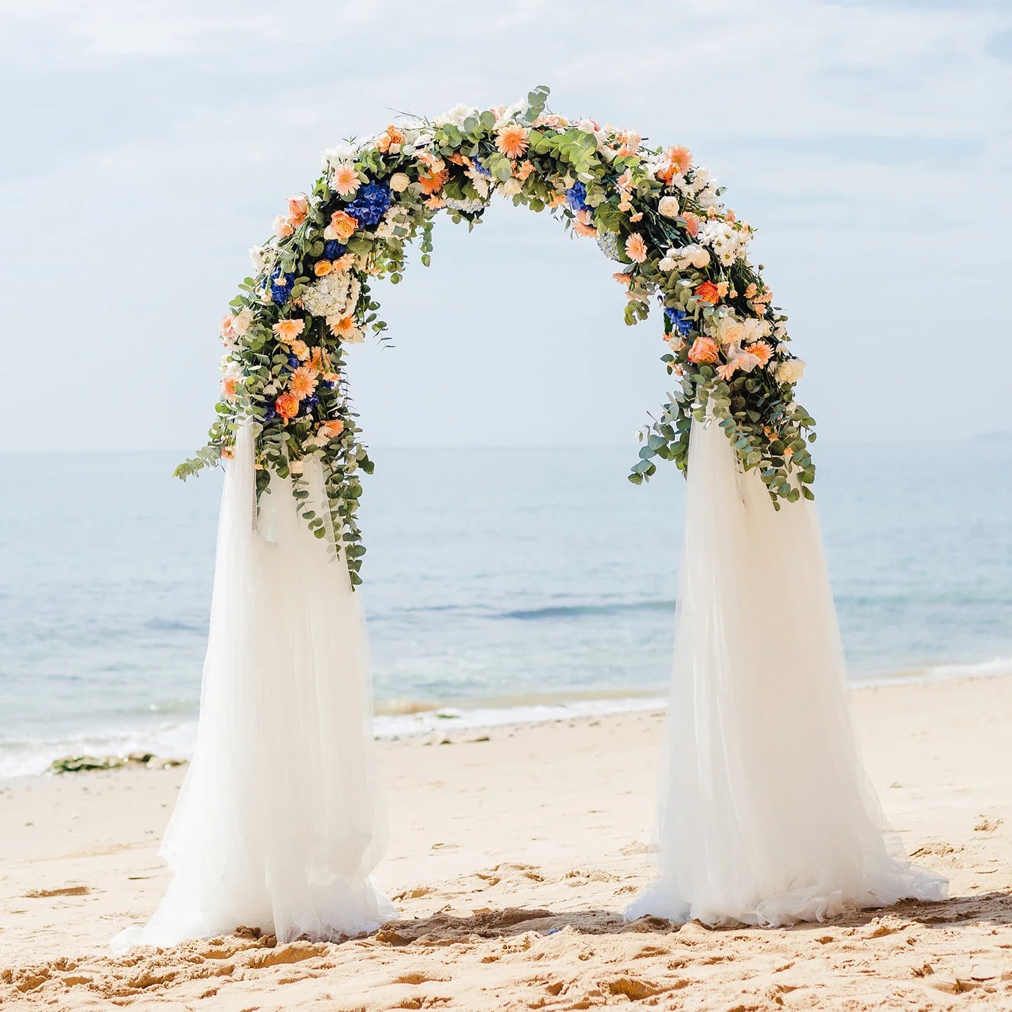 White Wedding Arch Stand