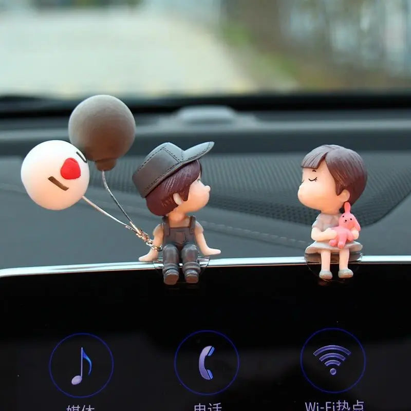 Cute Cartoon Couples Car Figurines