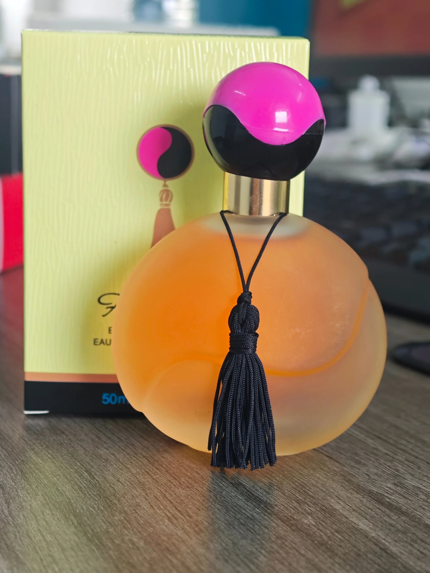 Fresh Citrus Perfume for Ladies