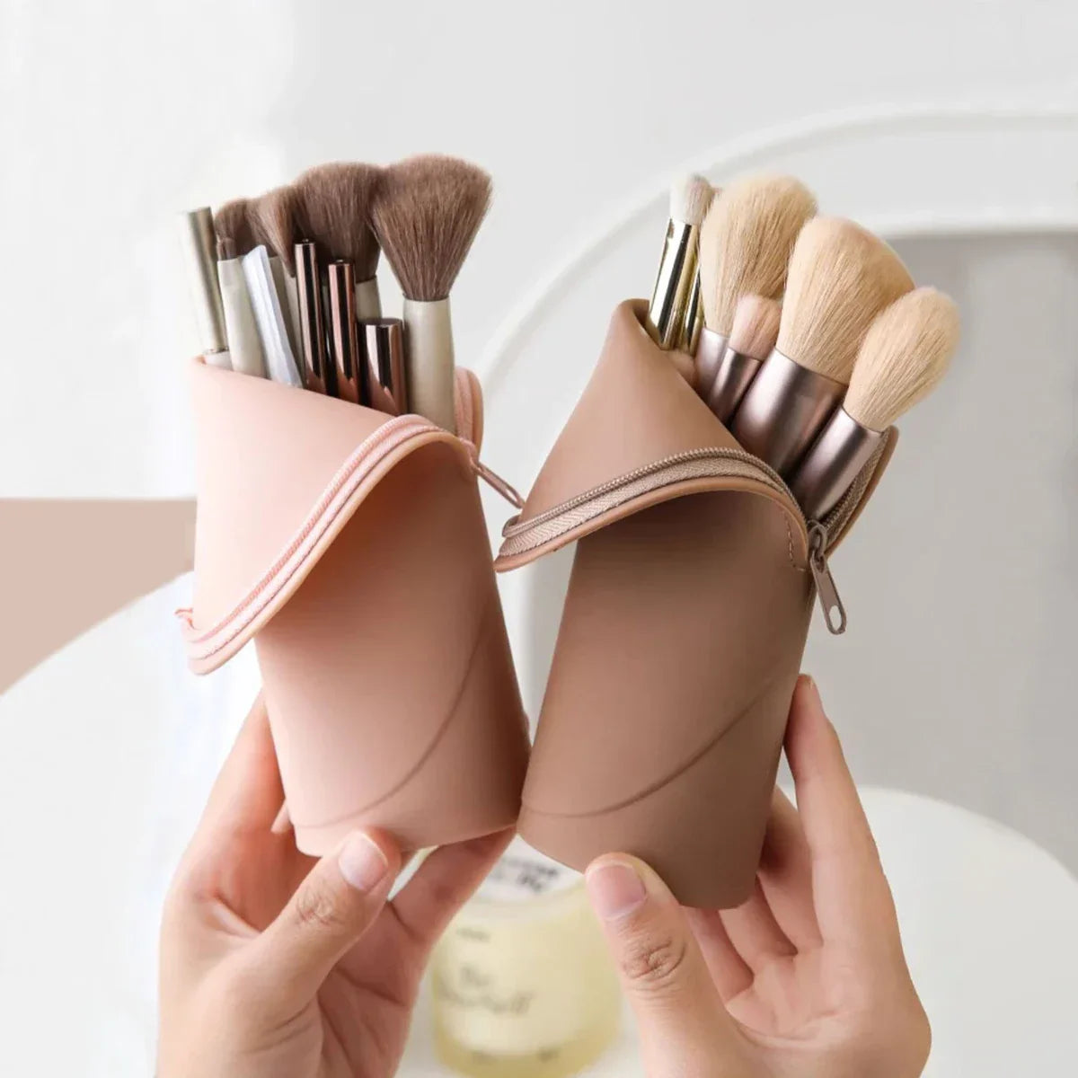Silicone Vertical Makeup Brush Bag
