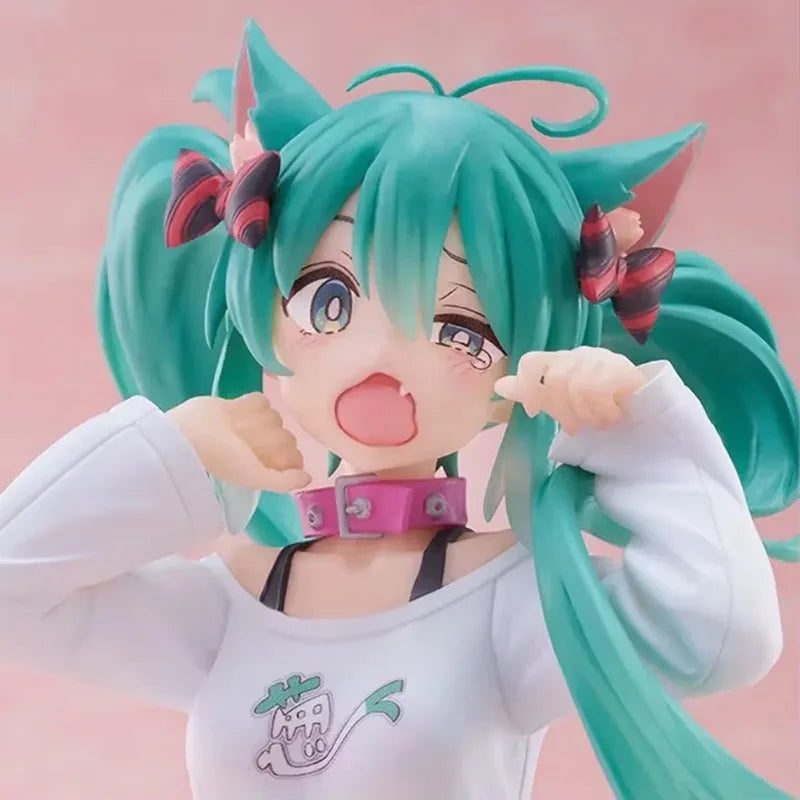 Bandai Hatsune Miku Neko Figure