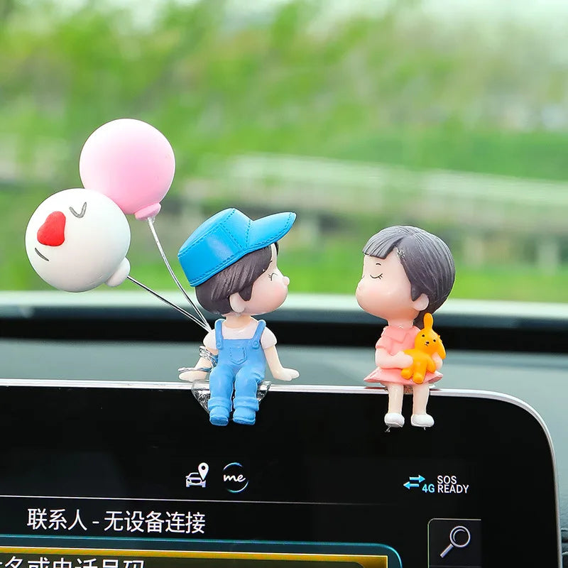Cute Cartoon Couples Car Figurines