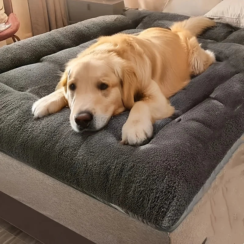 Extra-Large Plush Pet Bed